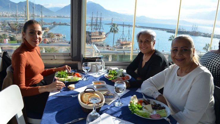 Alanya’daki yeni derneğin üyeleri tanıştı