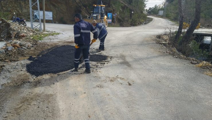 Alanya Kırsalı’nda yol bakım onarımları sürüyor