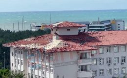 Alanya okulun çatısı uçtu I İŞTE O ŞOK GÖRÜNTÜLER