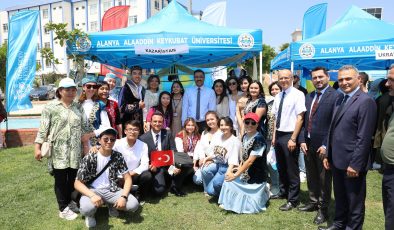 ALKÜ’de ‘Uluslararası Öğrenci Günü’ etkinliğinde renkli görüntüler