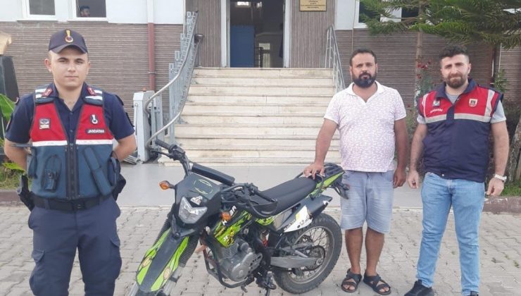 Alanya’da motosiklet hırsızları jandarmadan kaçamadı