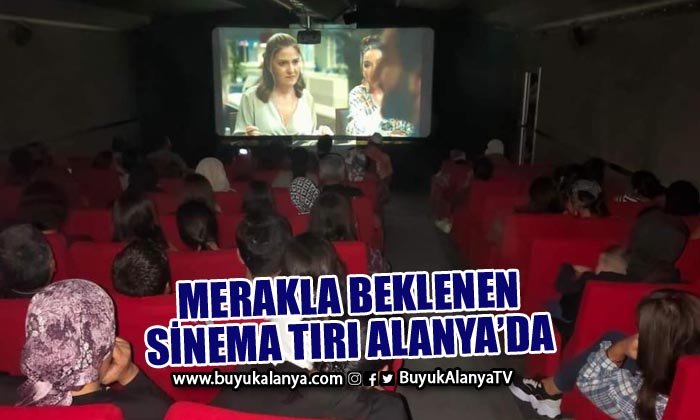 Altınportakal Sinema Tırı’nın Alanya’daki ilk durağı Mahmutlar oldu