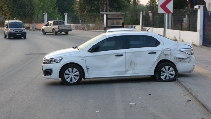 Sarhoş sürücü duran arabaya çarpıp kaçtı