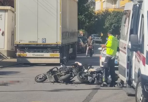 Alanya’da elektrikli bisiklet ile motosiklet çarpıştı: 1 YARALI