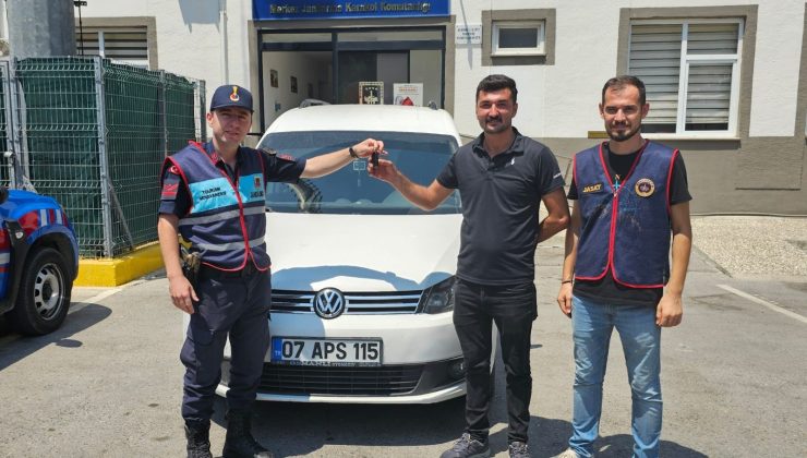 Uyuşturucu krizine giren genç çaldığı araçla şehir turu YAPTI