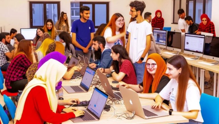 Akdeniz Gençlik Derneği’nden Alanya’daki STK’lara Dijital Dönüşüm DESTEĞİ