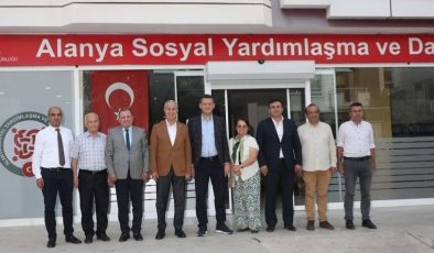 Alanya’da 1400 öğrenciye 2 MİLYON yardım