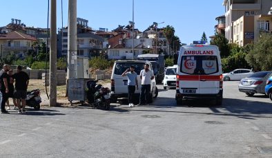 Üç kez kasksız MOTOSİKLET kullanırken yakalandı