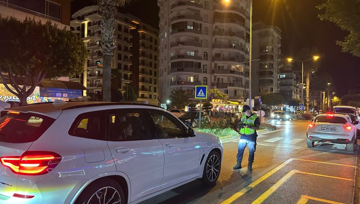 Alanya’da JANDARMA uygulamasında ceza yağdı