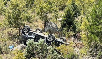 Gazipaşa’da otomobil YAYLA YOLUNDA uçuruma yuvarlandı