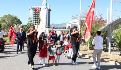 Alanya ALKÜ’de CUMHURİYET BAYRAMI coşkusu