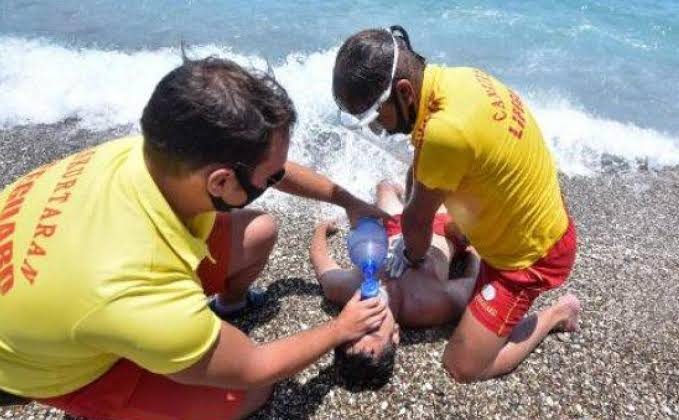 Alanya’da POLONYALI turist ölümden döndü