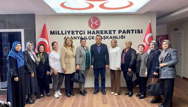 Alanya’da Ak Parti Kadın Kolları’ndan MHP’ye ZİYARET