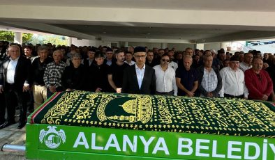 Alanya’da tanınmış isme son görev ÜNLÜ DEFNEDİLDİ