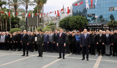 Atatürk Alanya’da törenle anıldı FOTO GALERİ