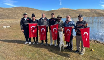 Siför Grubu 2.100 metrede ATA’yı andı