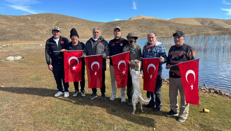 Siför Grubu 2.100 metrede ATA’yı andı