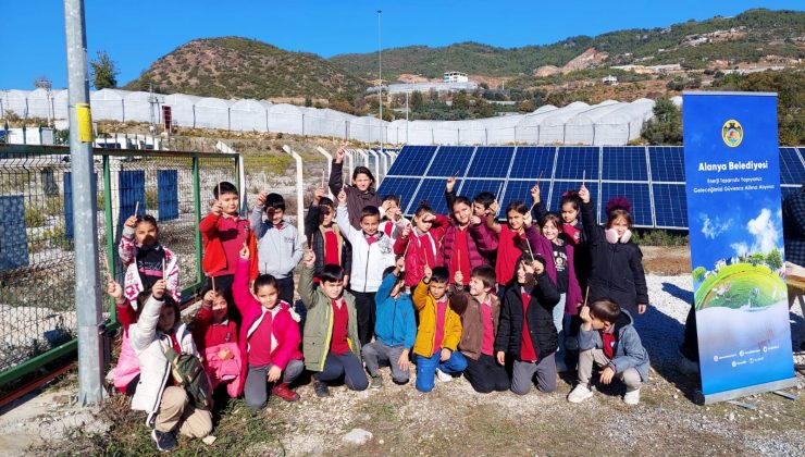 Alanya’da çevre dostu öğrencilerden GES gezisi