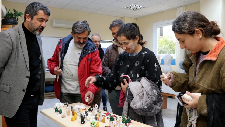 Alanya’da heykeltıraşlar ÖĞRENCİLERLE buluştu