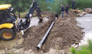 Alanya’da yol bakımları sürüyor BÖCEK’TEN KIRSALA HİZMET