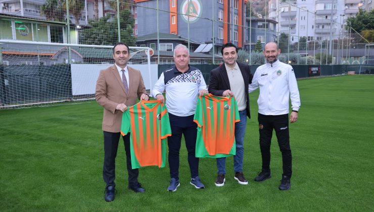 TFF Futbol GELİŞİM DİREKTÖRÜ Bayraktar’dan Alanyaspor’a ziyaret