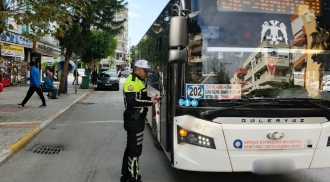 Alanya’da toplu TAŞIMA araçlarına trafik denetimi!