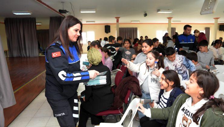 Alanya’da zabıta personeli ÖĞRENCİLERE mesleği anlattı